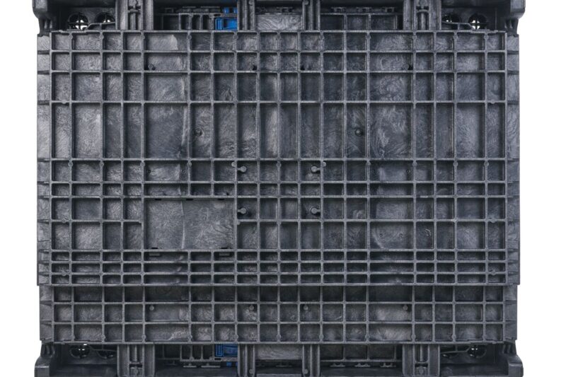 GP4048-39_TOP-COLLAPSED_BLACK The GP4048-39 is a square, black plastic pallet viewed from above, featuring a grid-like surface pattern and reinforced edges.